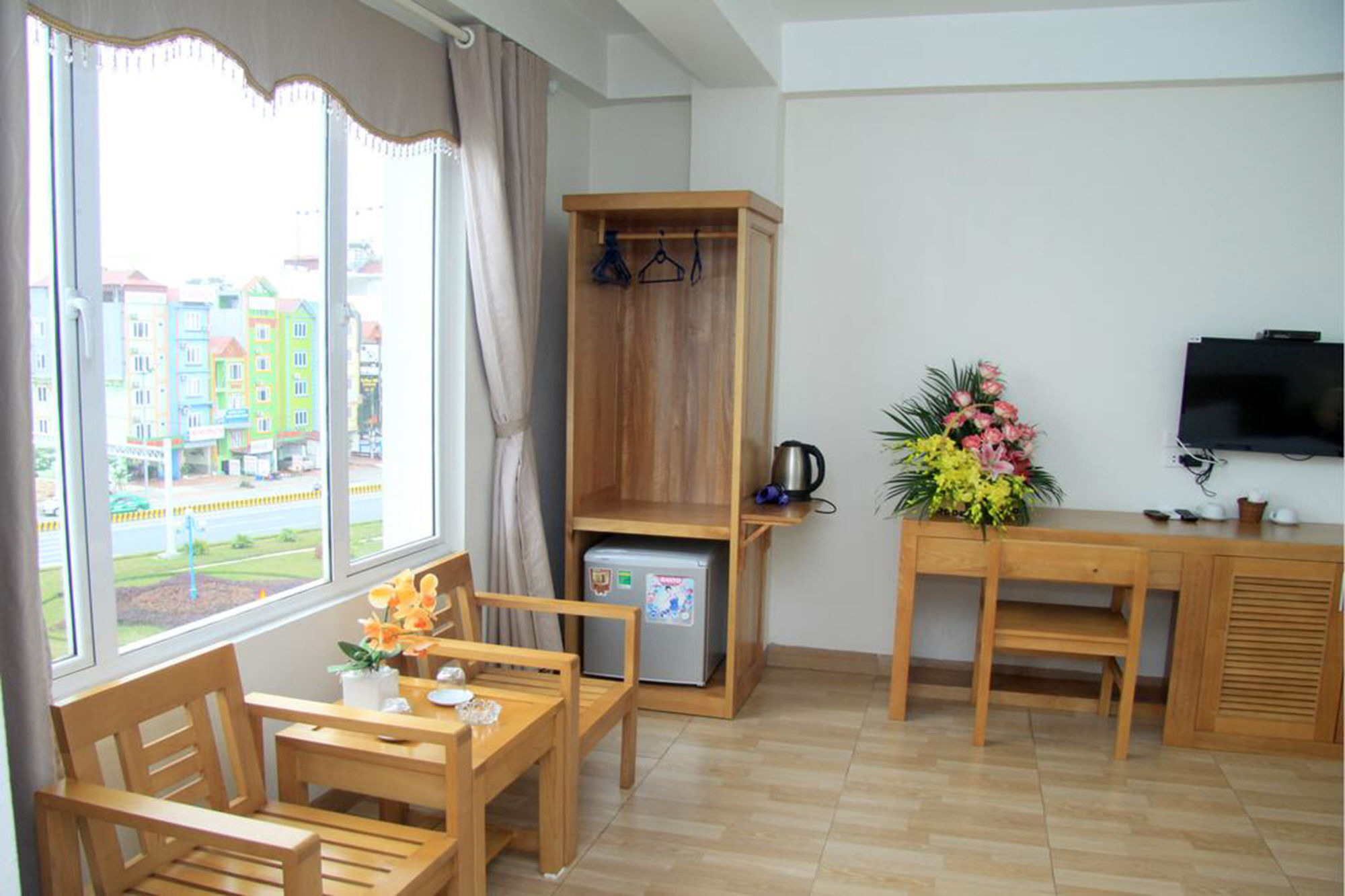 Dragon Airport Hotel Нойбай Экстерьер фото